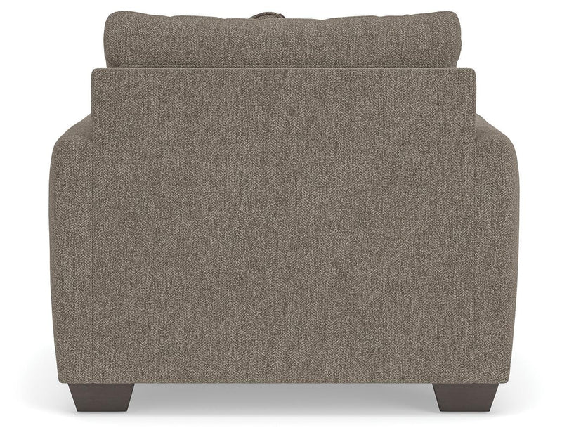 Triston-Peaks Oversized Chair