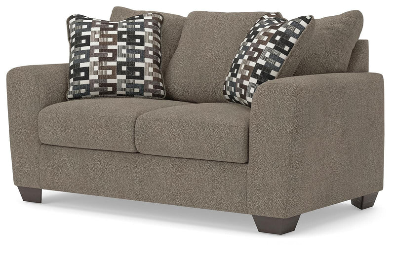 Triston-Peaks Loveseat